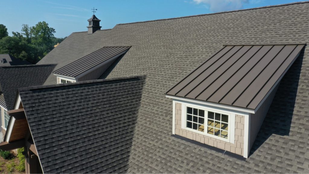 Roofing Contractor in Des Moines